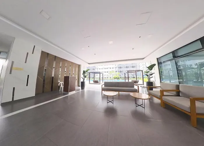 Urbanease Living At Charm Residences Near Sta Lucia Mall And Robinsons Mall